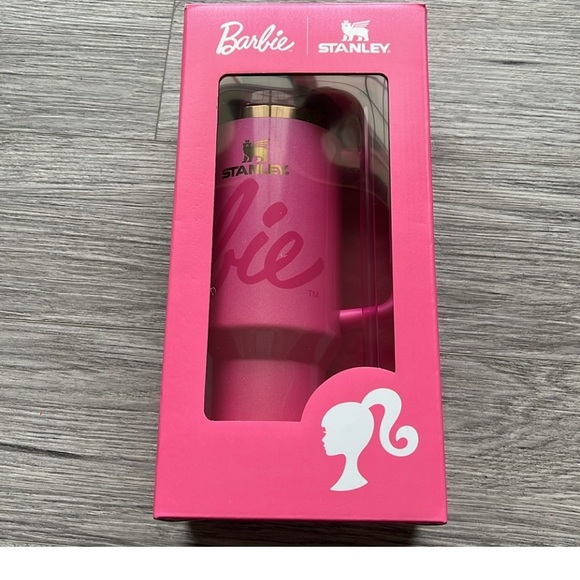 NWT 💗STANLEY BARBIE ICON
PINK 30oz STAINLESS STEEL
FLOWSTATE QUENCHER
TUMBLER - Picture 5 of 5
